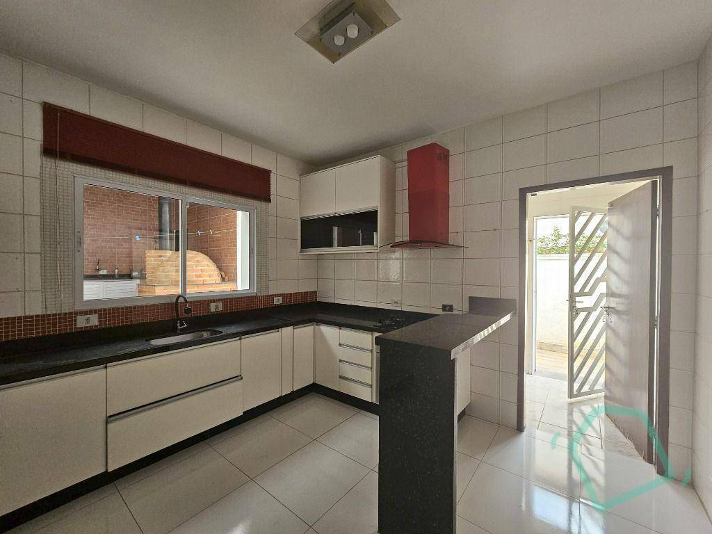 Casa de Condomínio à venda e aluguel com 3 quartos, 400m² - Foto 11