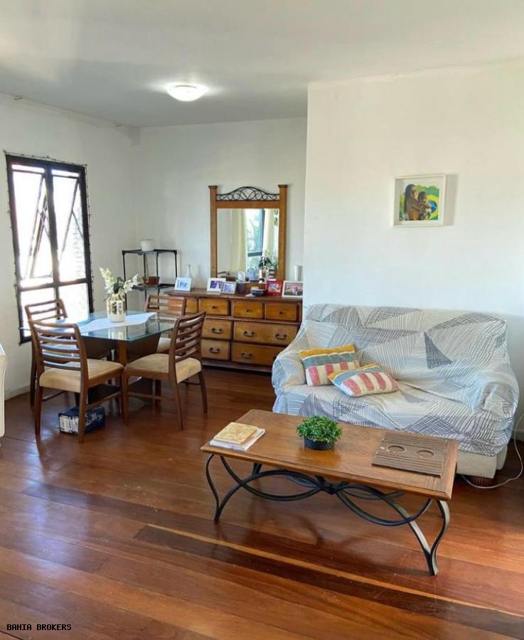 Apartamento à venda com 3 quartos, 118m² - Foto 2