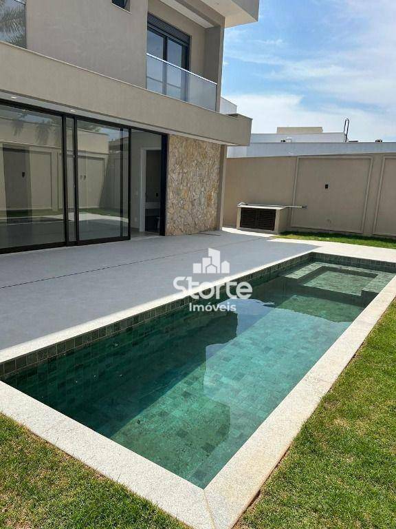 Casa de Condomínio à venda com 4 quartos, 307m² - Foto 2