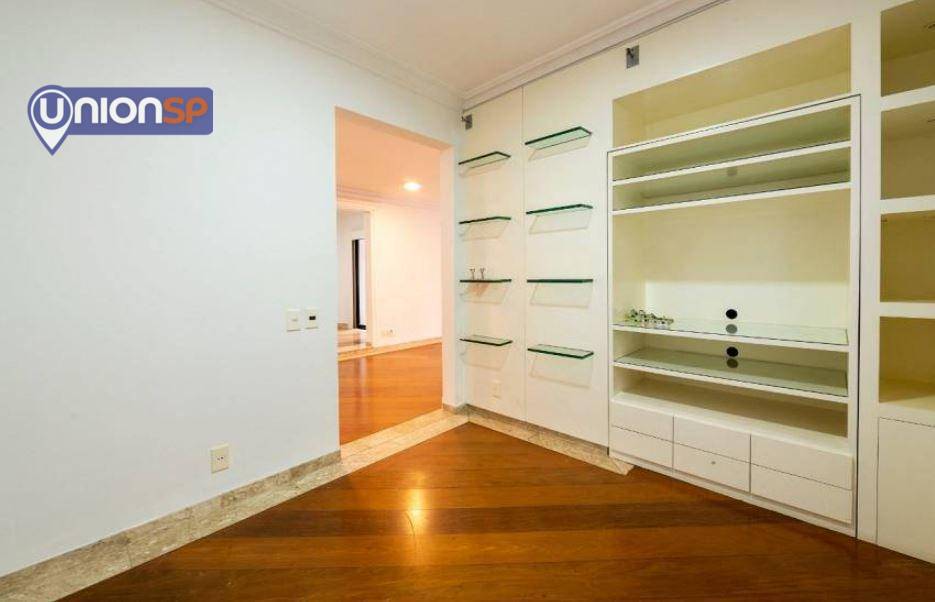 Apartamento à venda com 3 quartos, 197m² - Foto 9