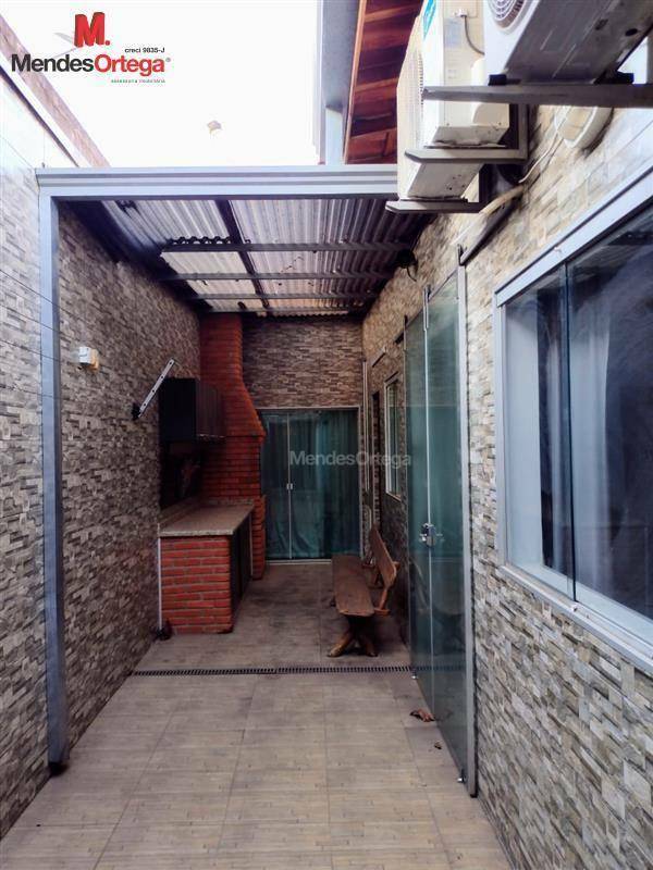 Casa à venda com 2 quartos, 125m² - Foto 20