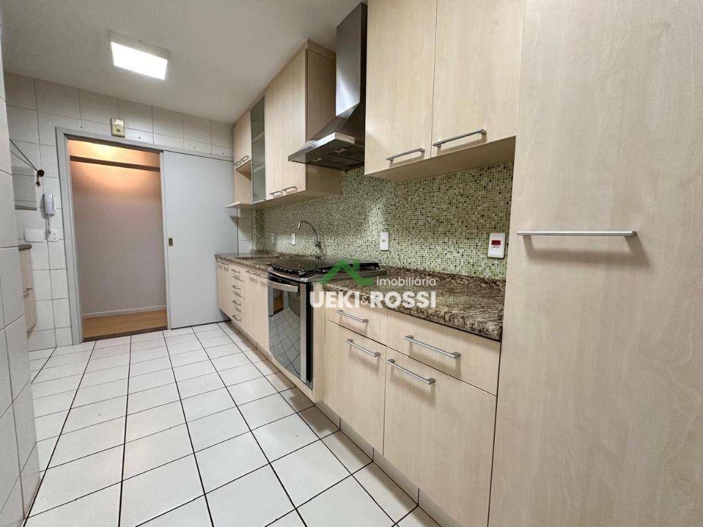 Apartamento à venda com 3 quartos, 99m² - Foto 13