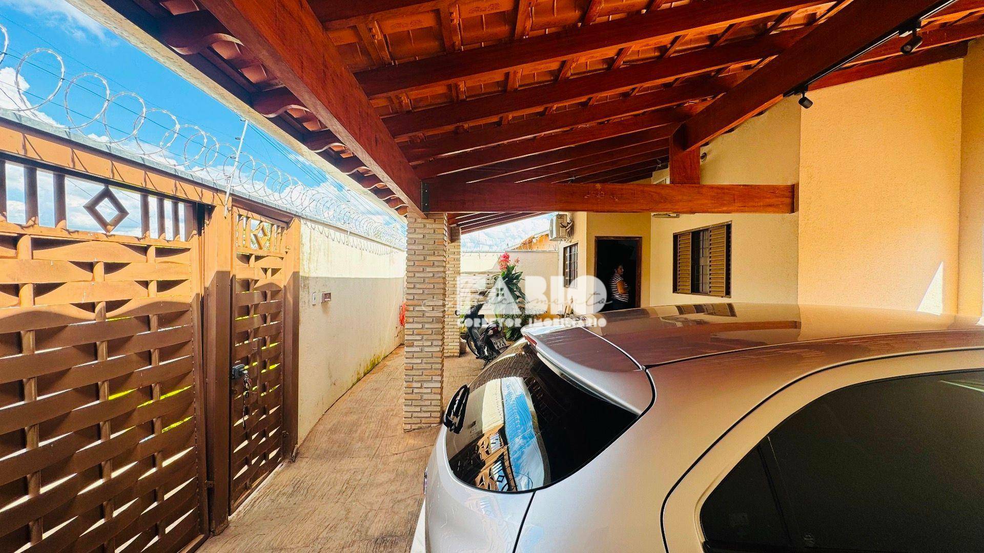 Casa à venda com 2 quartos, 150m² - Foto 4