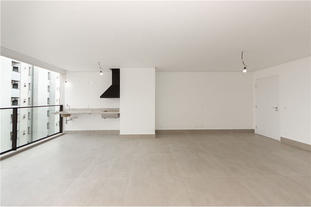 Apartamento à venda com 3 quartos, 207m² - Foto 19