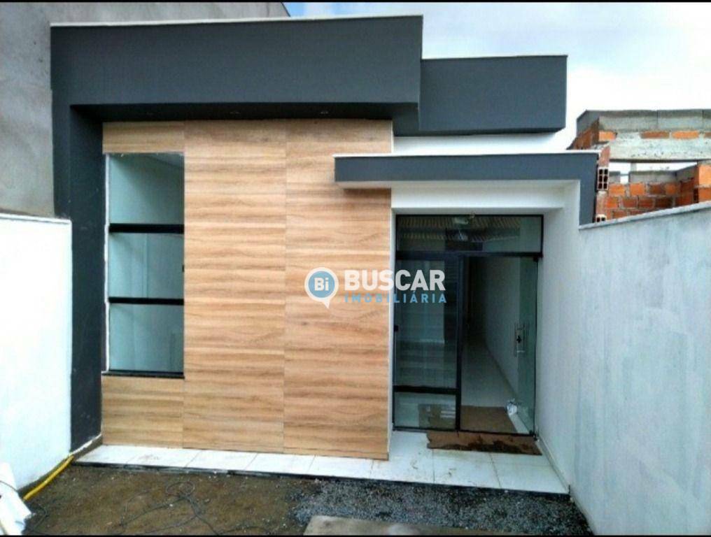 Casa à venda com 3 quartos, 76m² - Foto 1