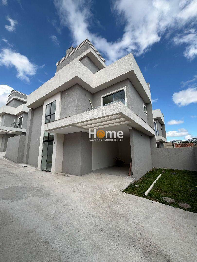 Sobrado à venda com 2 quartos, 140m² - Foto 1