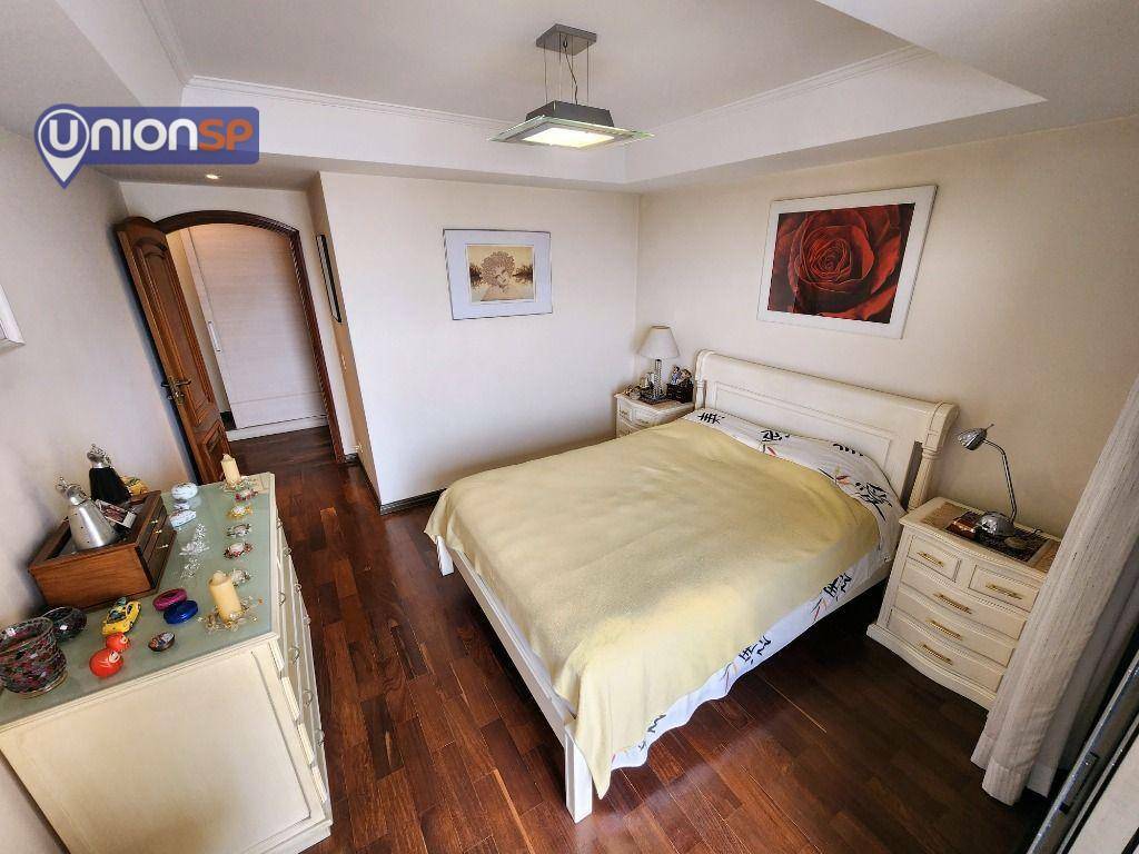 Apartamento à venda com 3 quartos, 235m² - Foto 16