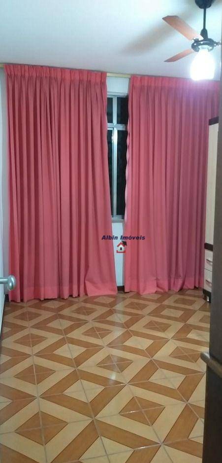 Apartamento à venda com 2 quartos, 60m² - Foto 15