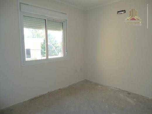 Casa à venda com 3 quartos, 196m² - Foto 1