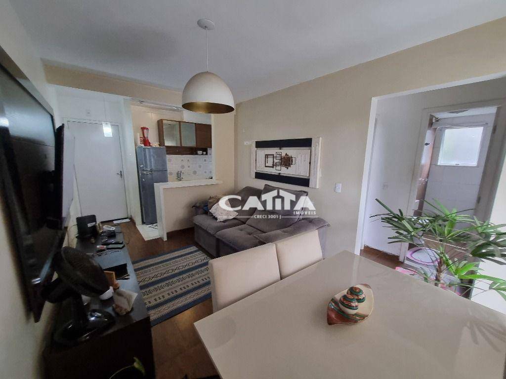 Apartamento para alugar com 2 quartos, 41m² - Foto 3