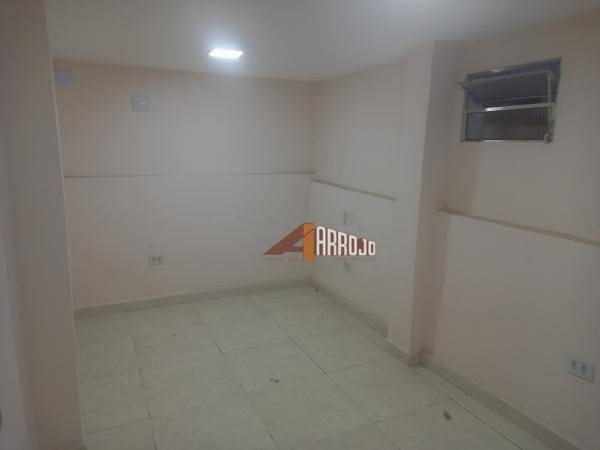 Casa à venda com 3 quartos, 230m² - Foto 25