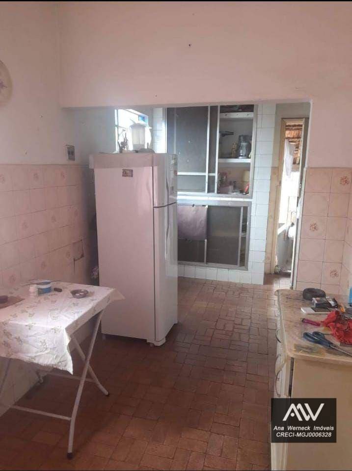 Casa à venda com 3 quartos, 130m² - Foto 9