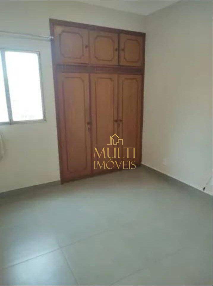 Apartamento à venda com 3 quartos, 96m² - Foto 4