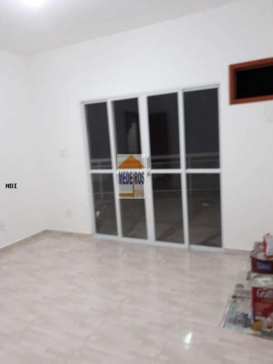 Casa à venda com 2 quartos, 200m² - Foto 8