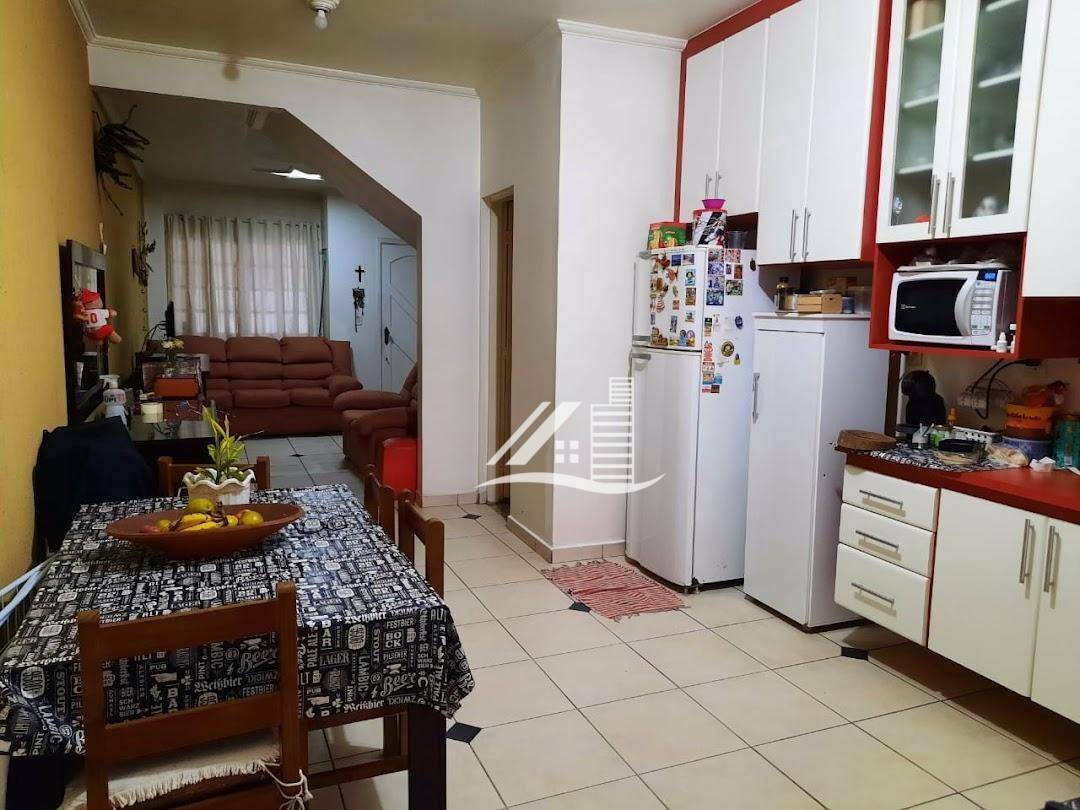 Sobrado à venda com 3 quartos, 80m² - Foto 2