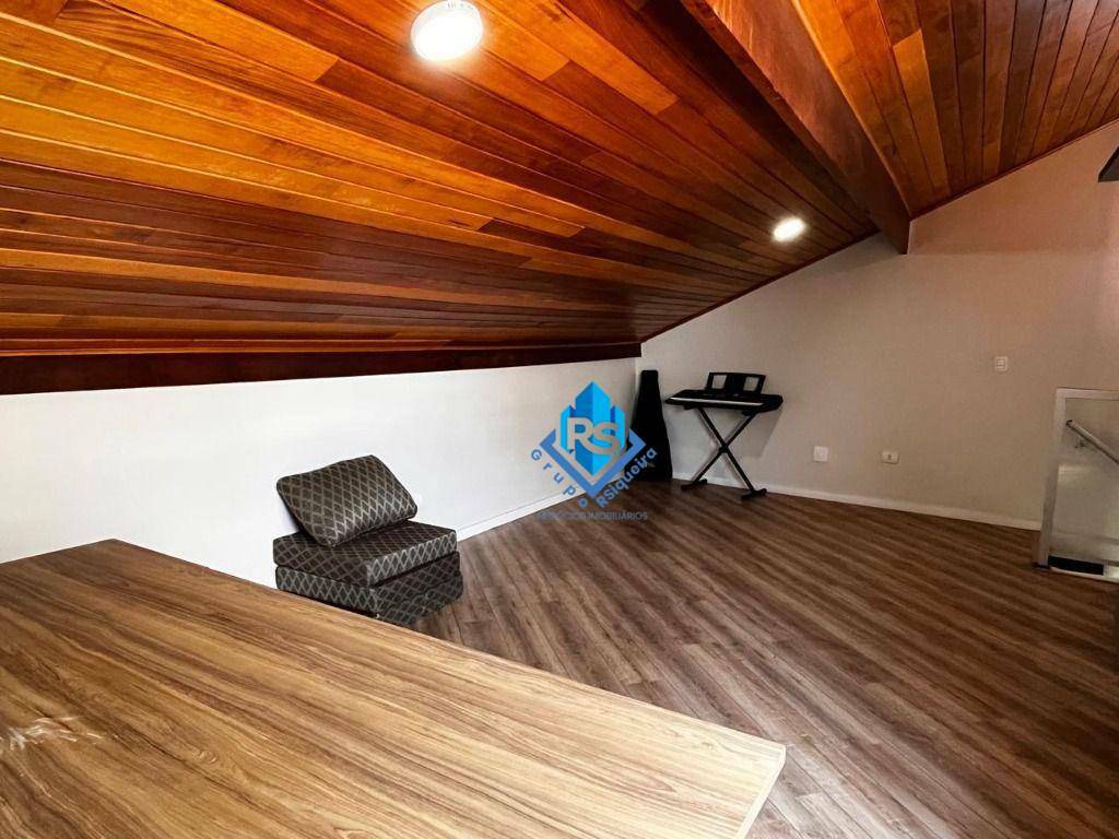 Sobrado à venda e aluguel com 4 quartos, 250m² - Foto 34
