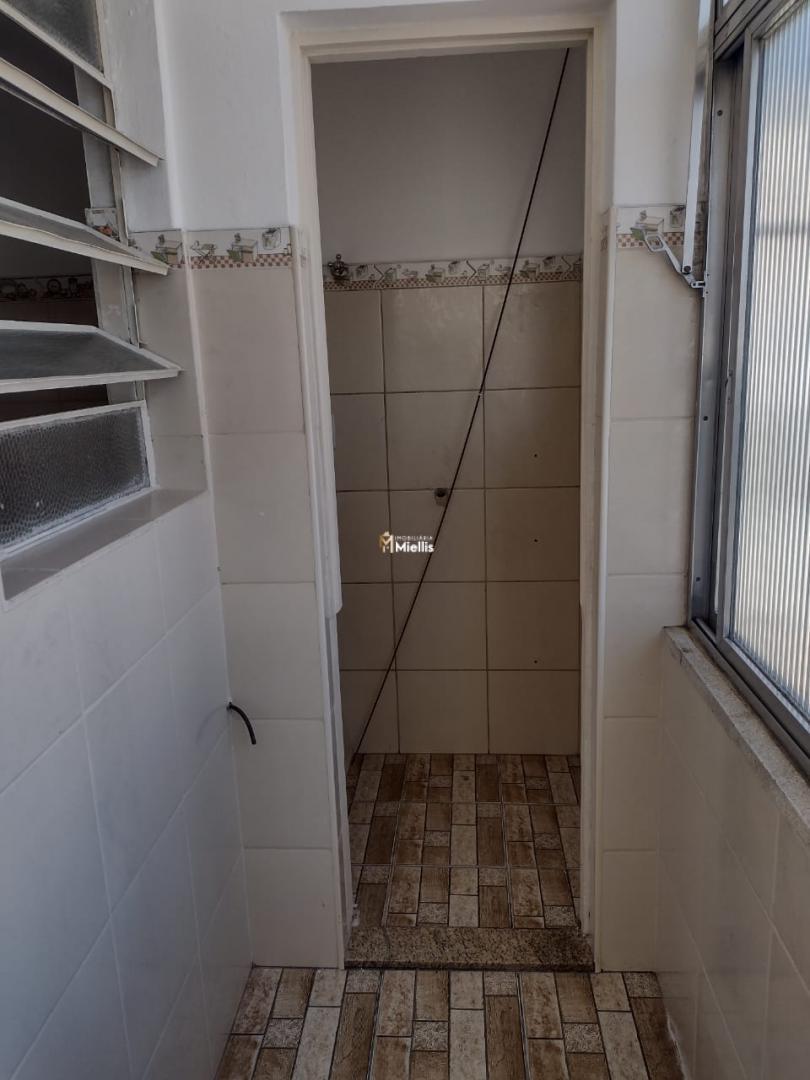 Apartamento à venda com 2 quartos, 70m² - Foto 10