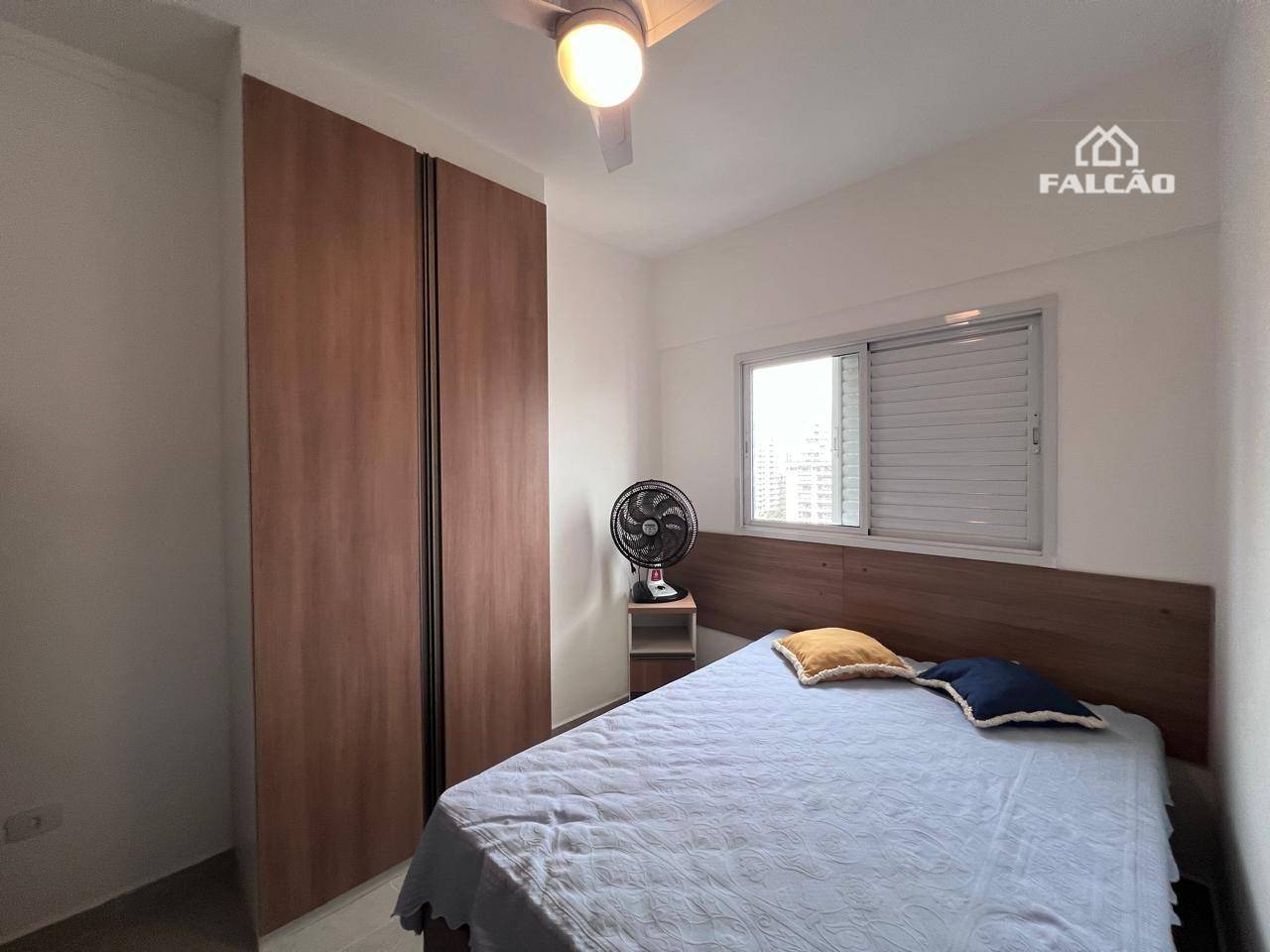 Apartamento à venda com 2 quartos, 70m² - Foto 13