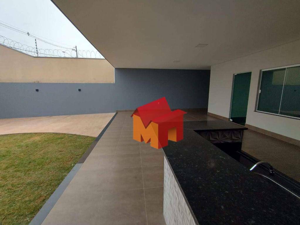 Casa à venda com 3 quartos, 150m² - Foto 3