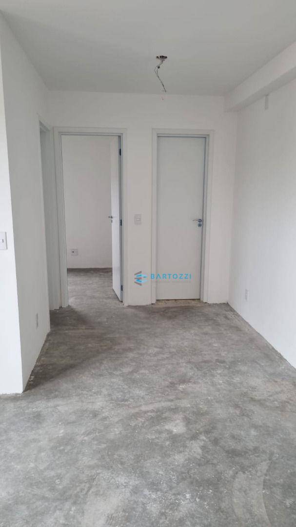 Apartamento à venda com 2 quartos, 50m² - Foto 3