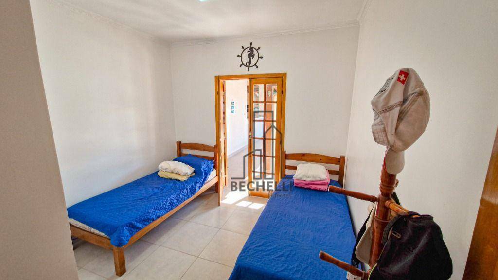 Casa à venda e aluguel com 5 quartos, 234m² - Foto 11