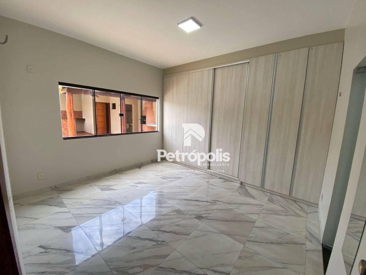 Casa à venda com 3 quartos, 186m² - Foto 11