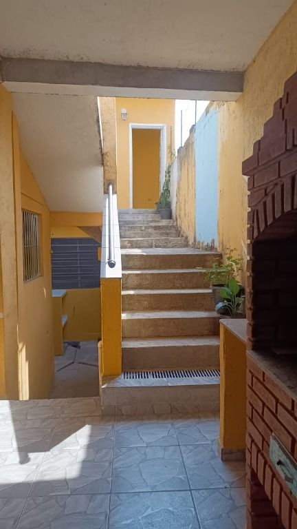 Sobrado à venda com 2 quartos, 180m² - Foto 43