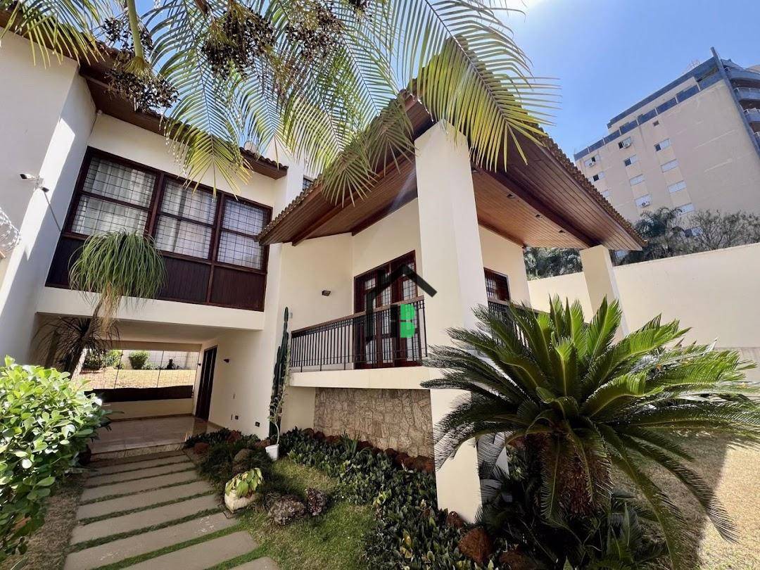 Casa, 6 quartos, 730 m² - Foto 1