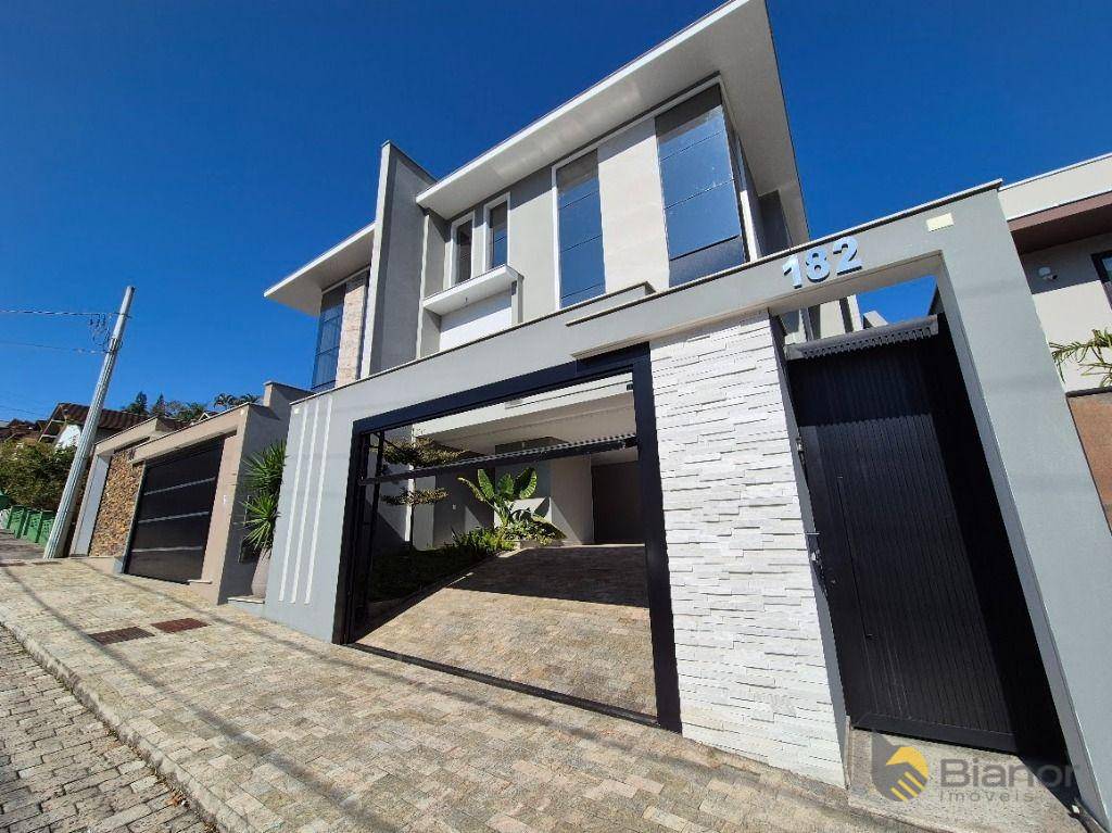 Casa, 3 quartos, 300 m² - Foto 1