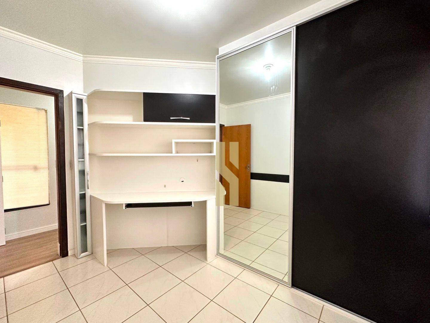 Casa à venda com 3 quartos, 280m² - Foto 21