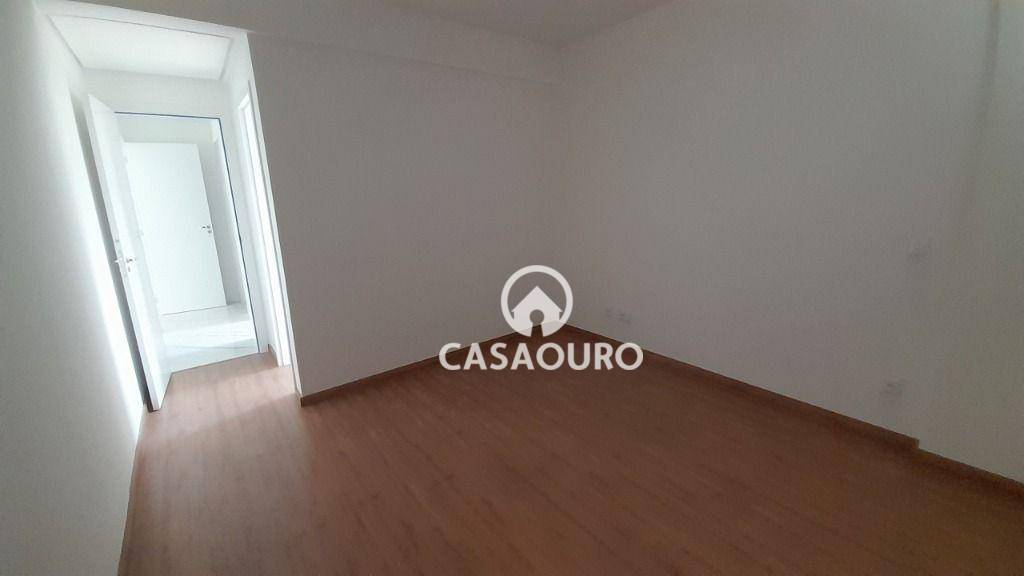 Apartamento à venda com 3 quartos, 119m² - Foto 13