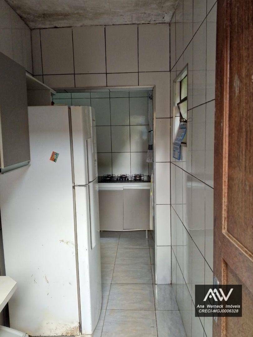 Casa à venda com 1 quarto, 100m² - Foto 4