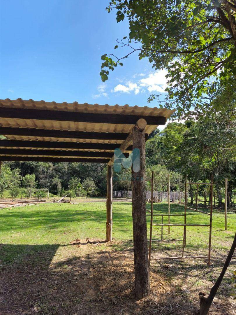 Chácara à venda com 3 quartos, 180m² - Foto 11