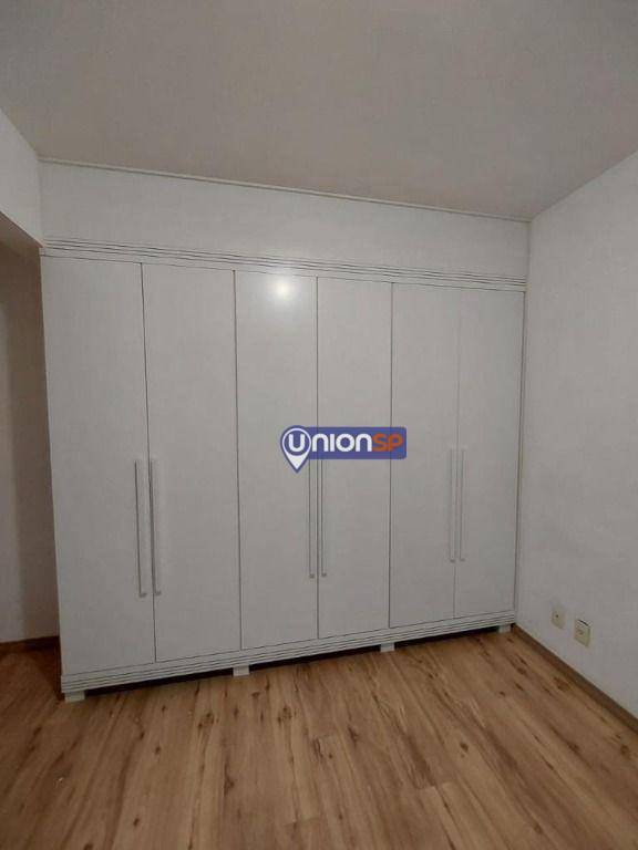 Apartamento à venda com 2 quartos, 56m² - Foto 4