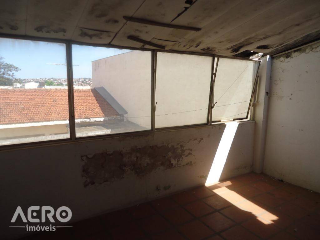 Casa à venda com 7 quartos, 350m² - Foto 19