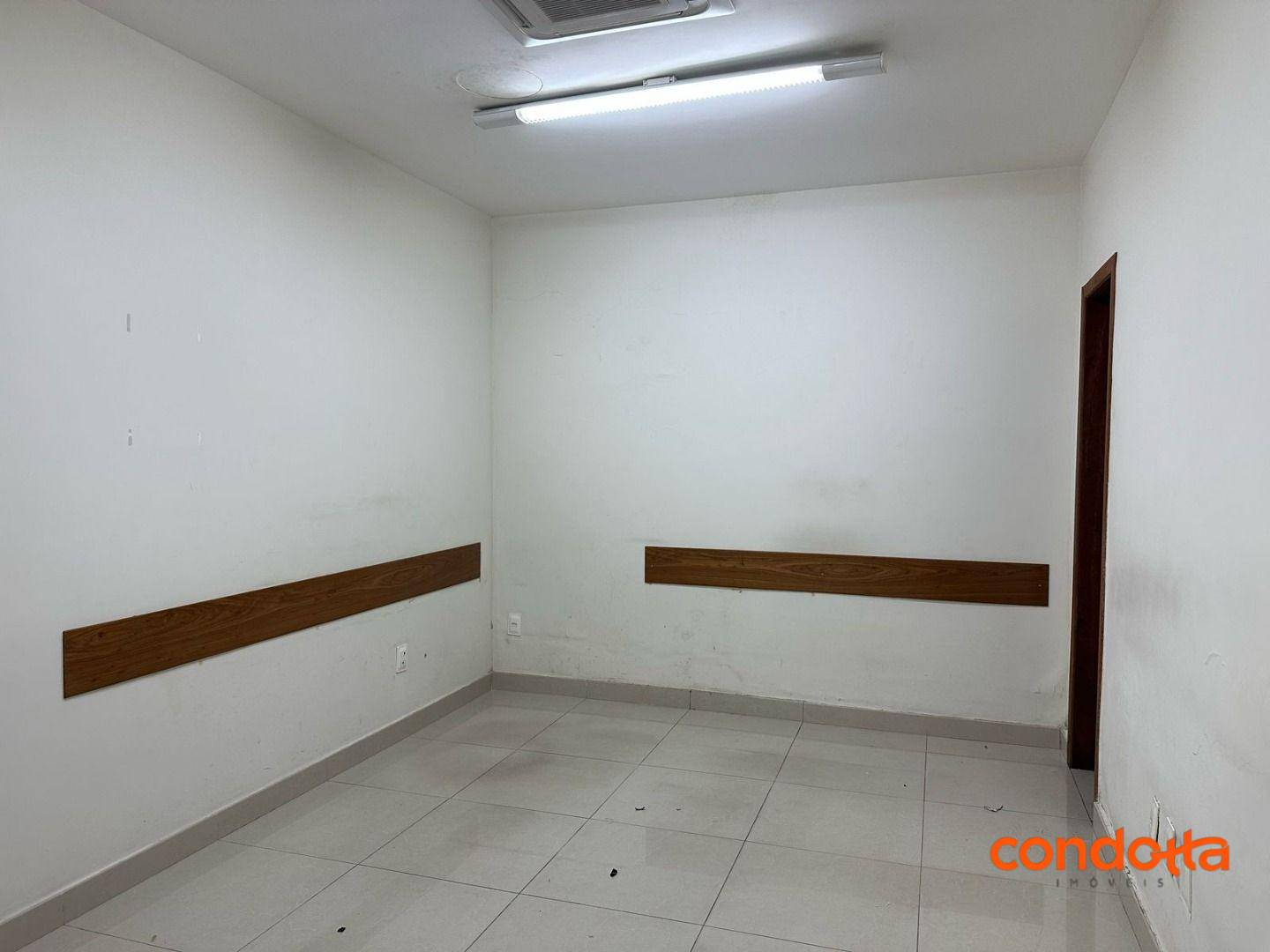 Prédio Inteiro para alugar, 330m² - Foto 14