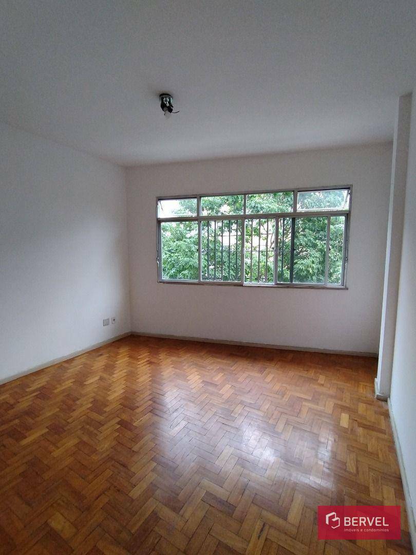 Apartamento à venda com 2 quartos, 60m² - Foto 1