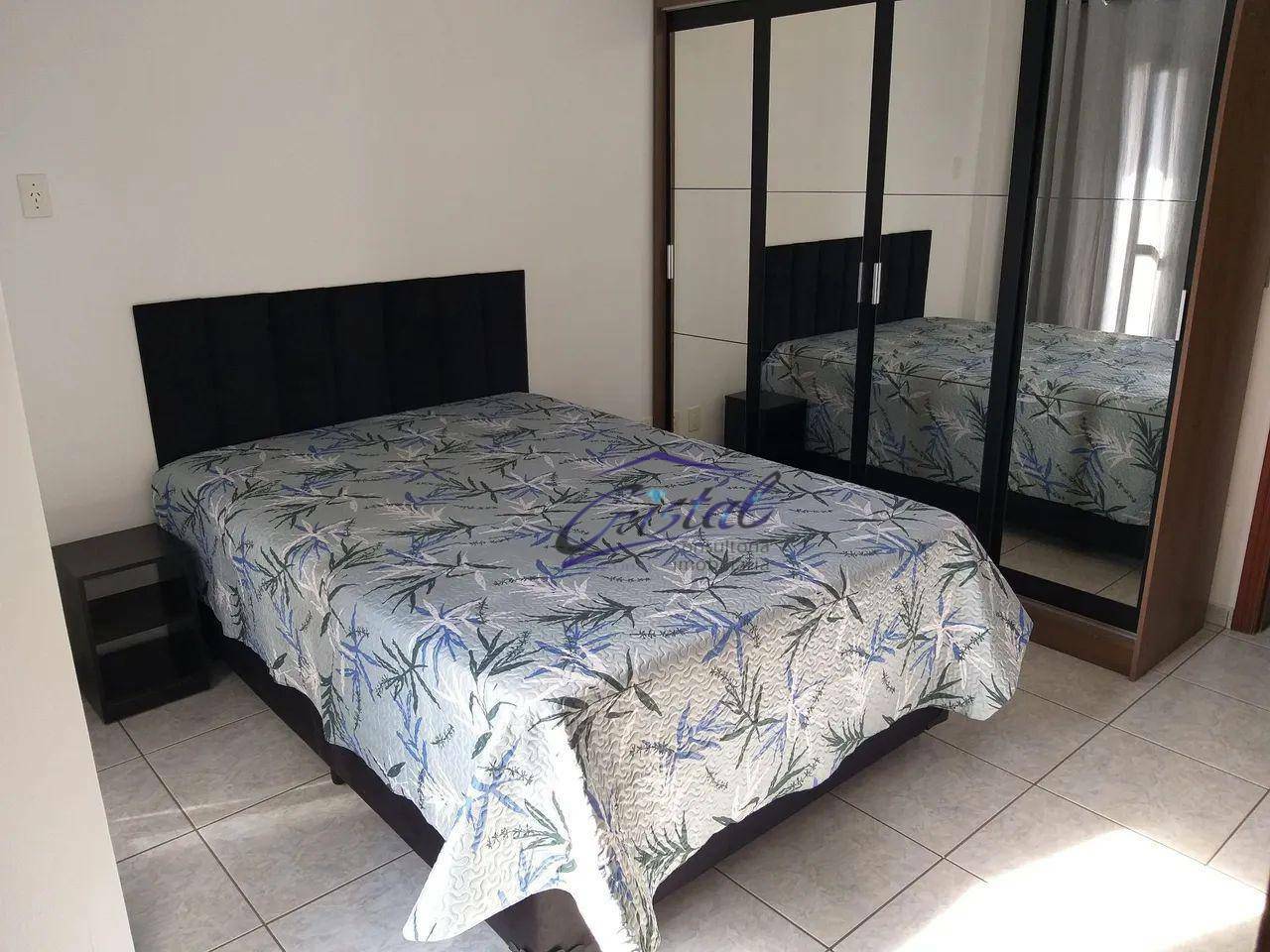 Apartamento à venda com 2 quartos, 70m² - Foto 13