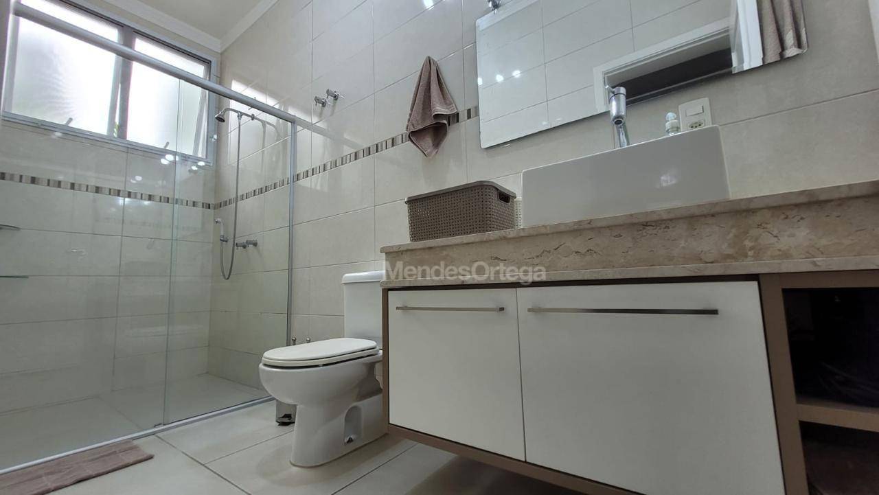 Casa de Condomínio à venda com 3 quartos, 220m² - Foto 5