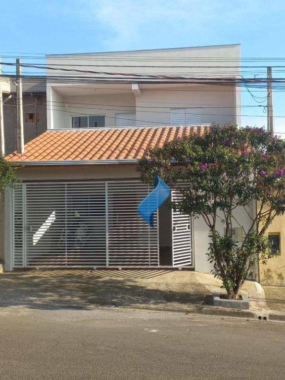 Casa à venda com 4 quartos, 205m² - Foto 2