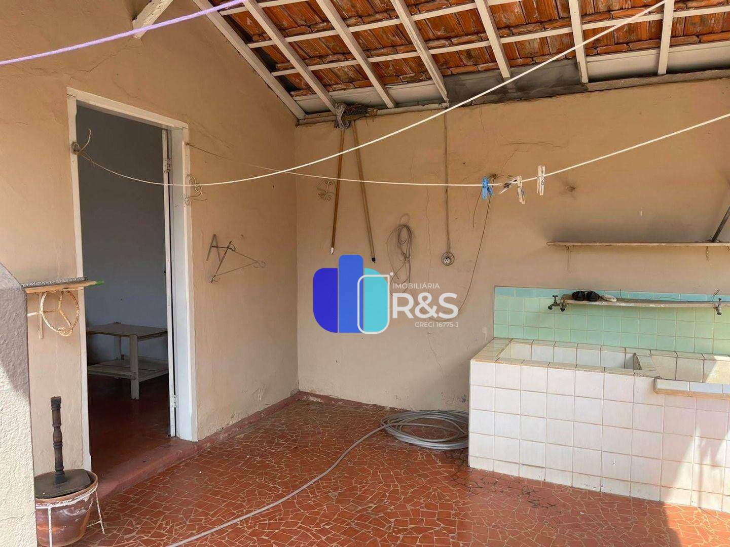 Casa à venda com 4 quartos, 250m² - Foto 26