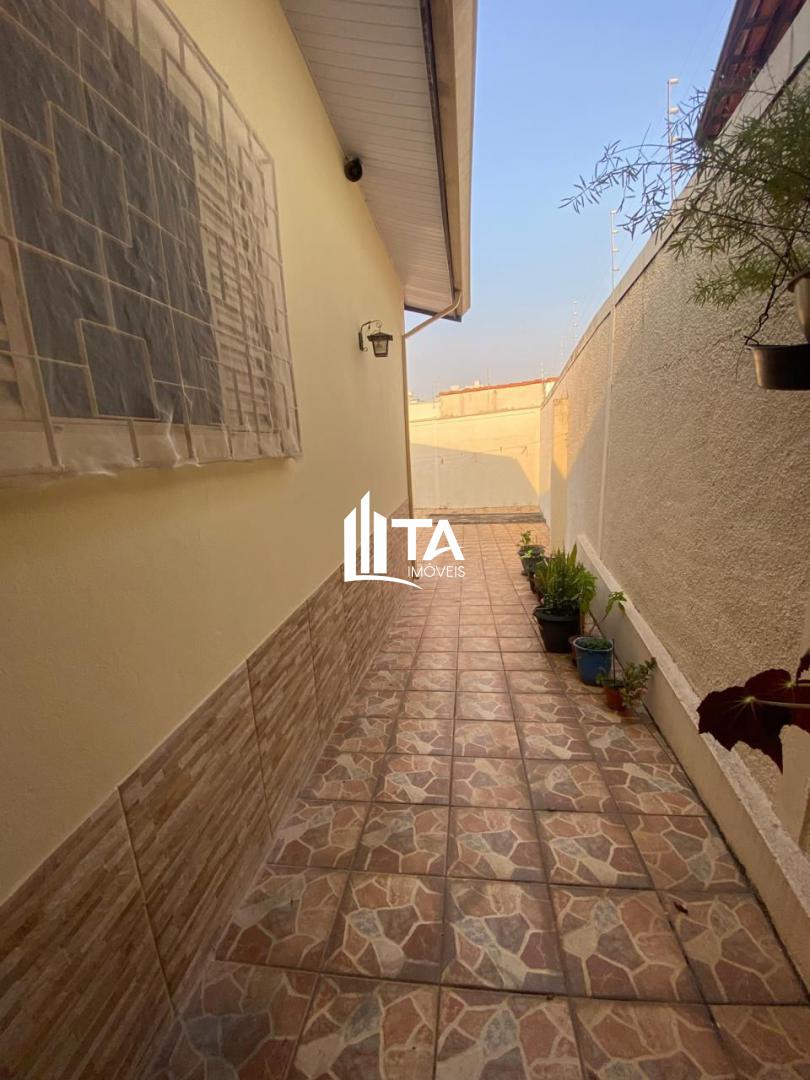 Casa à venda com 3 quartos, 180m² - Foto 11