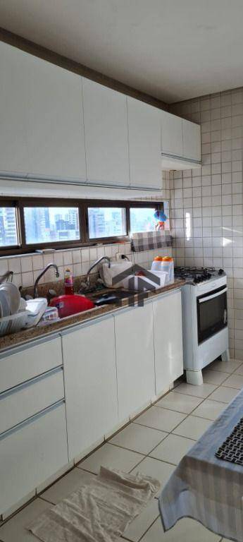 Apartamento para alugar com 4 quartos, 192m² - Foto 19