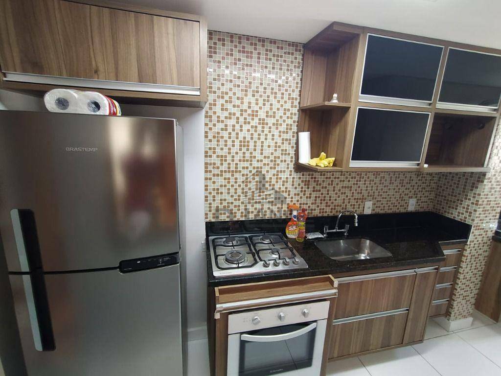 Apartamento à venda com 2 quartos, 65m² - Foto 17