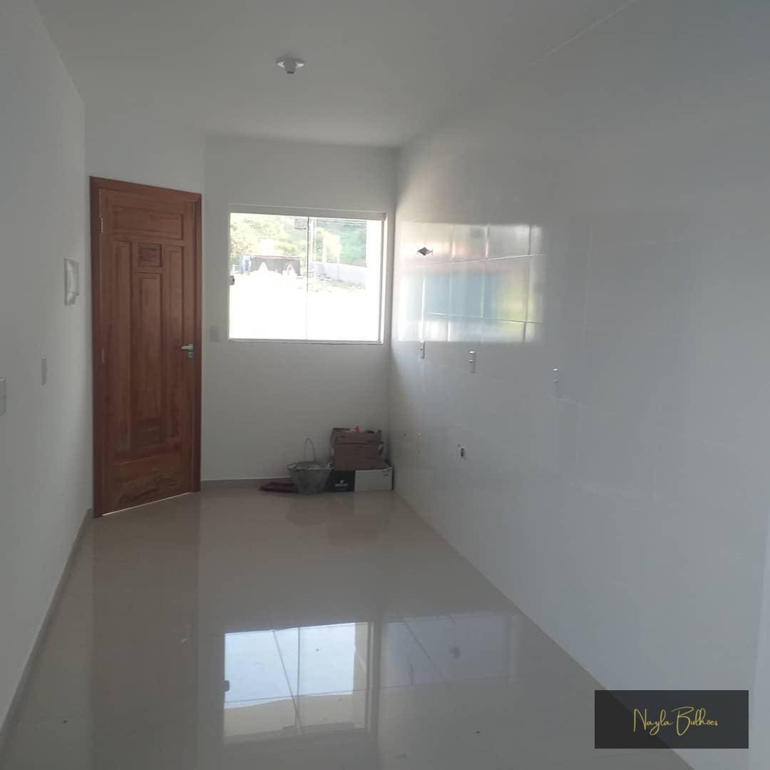 Casa à venda com 2 quartos, 66m² - Foto 9