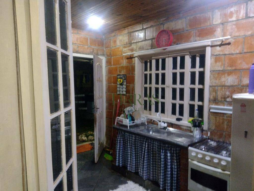 Chácara à venda com 5 quartos, 180m² - Foto 14