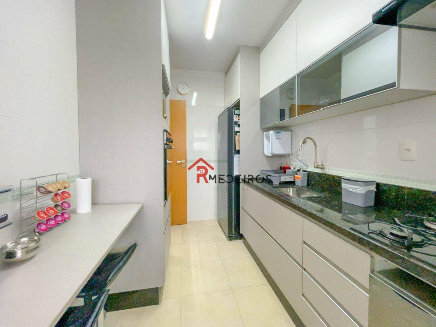 Apartamento à venda com 2 quartos, 75m² - Foto 15