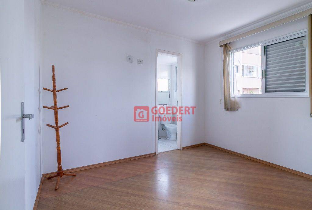 Apartamento à venda com 2 quartos, 58m² - Foto 14