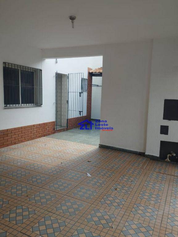 Sobrado para alugar com 3 quartos, 120m² - Foto 3