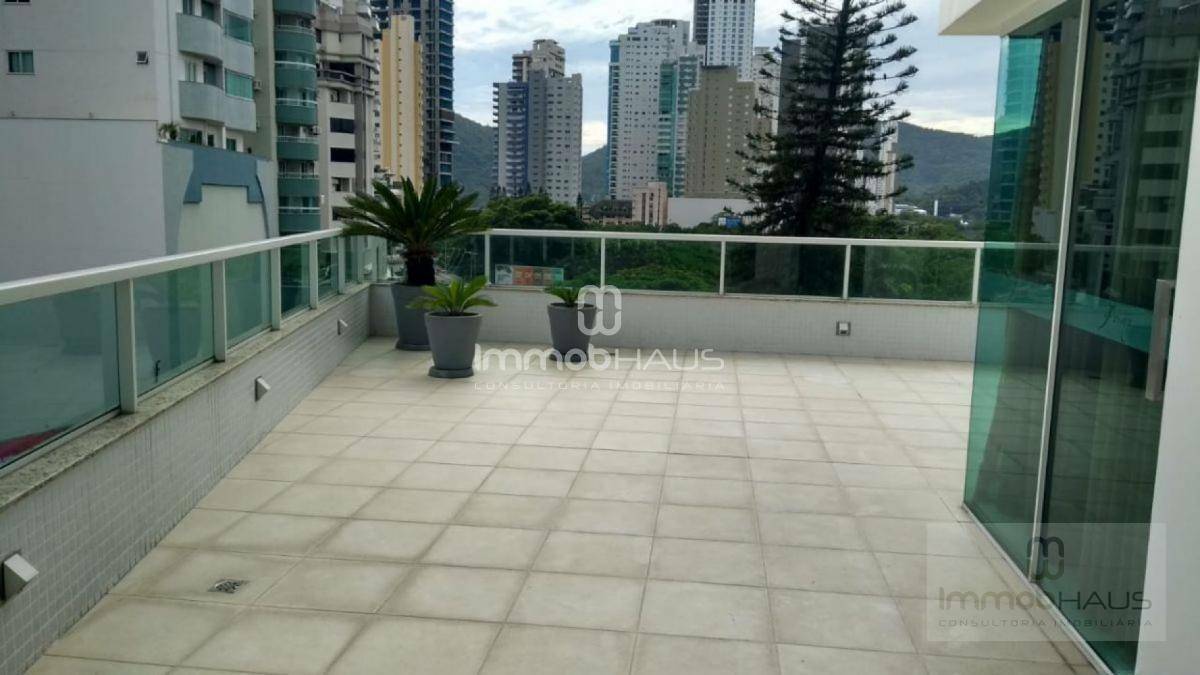 Apartamento à venda com 3 quartos, 132m² - Foto 11